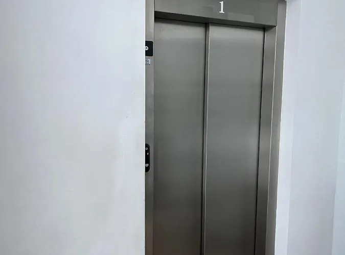 Cat Garden Elegant アパート *